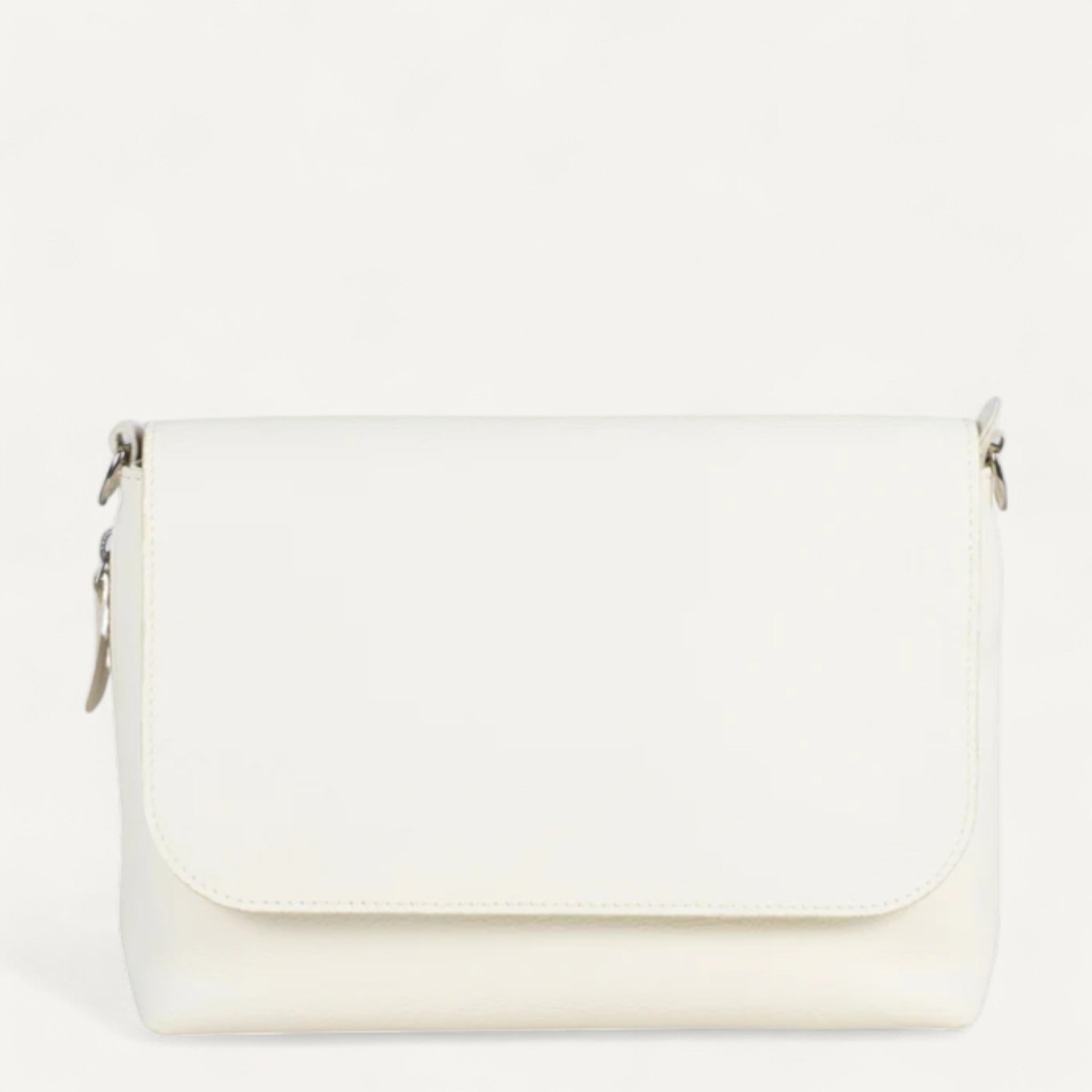 Urban Chic, The Sling Bag