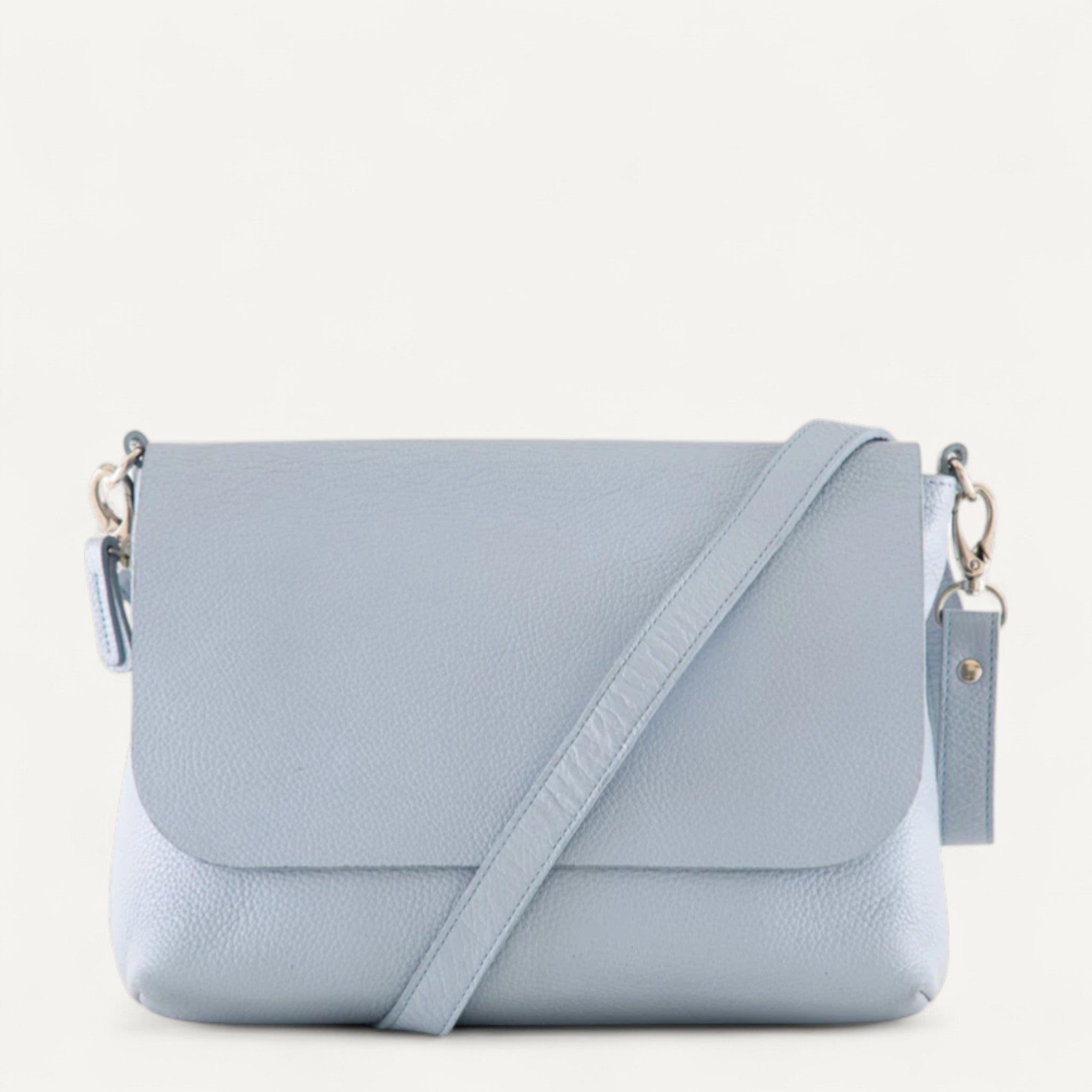 Urban Chic, The Sling Bag