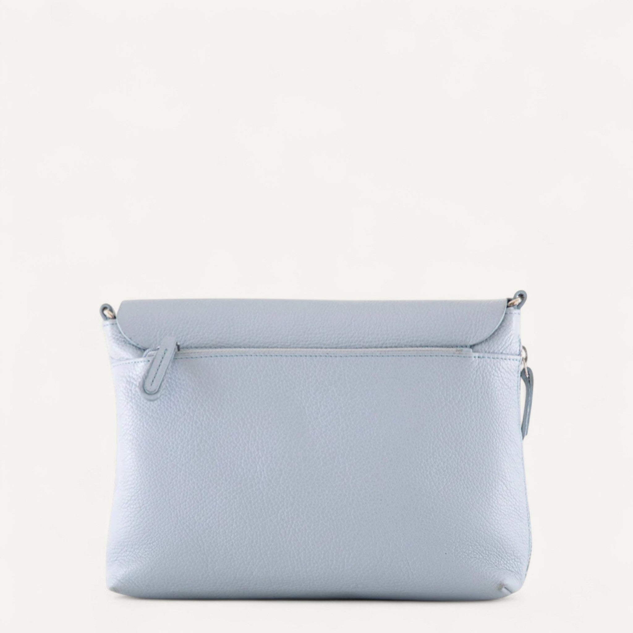 Urban Chic, The Sling Bag