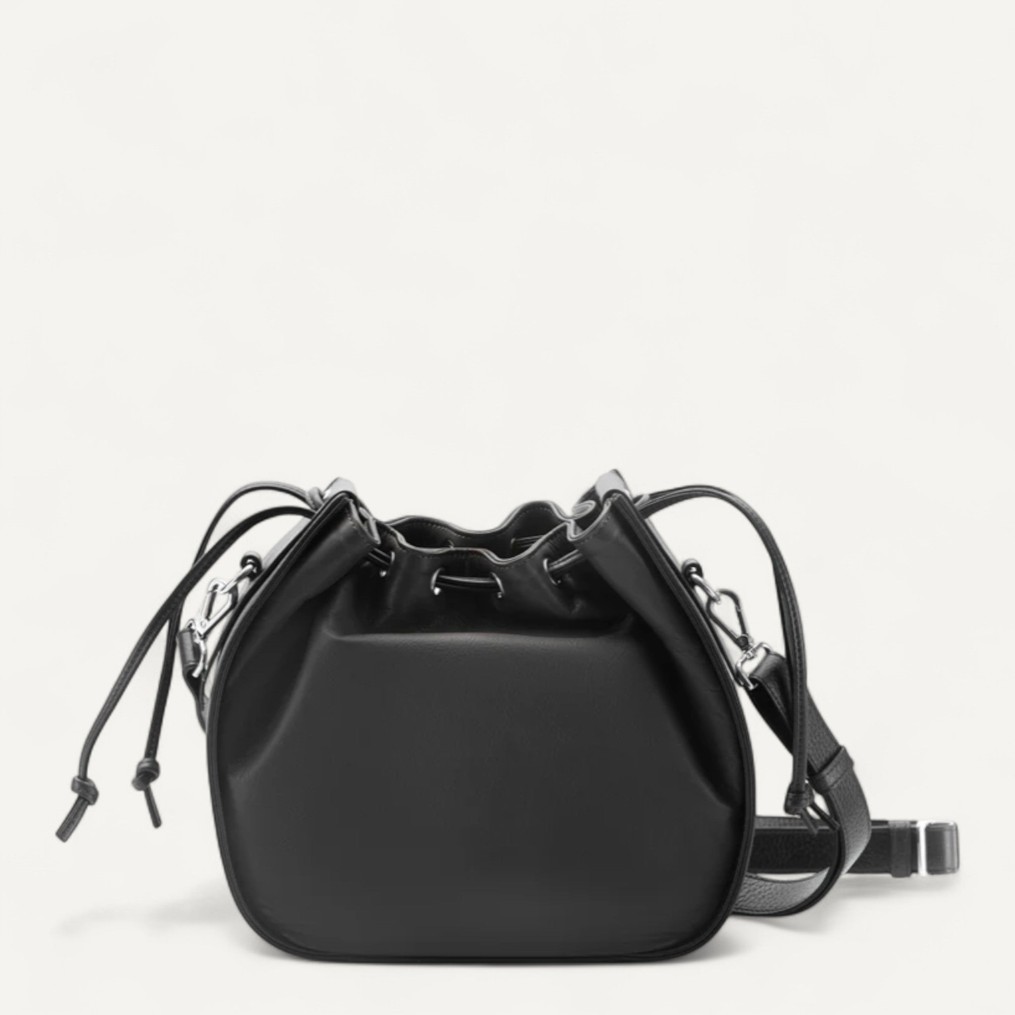Shadow Chic, The Sling Bag