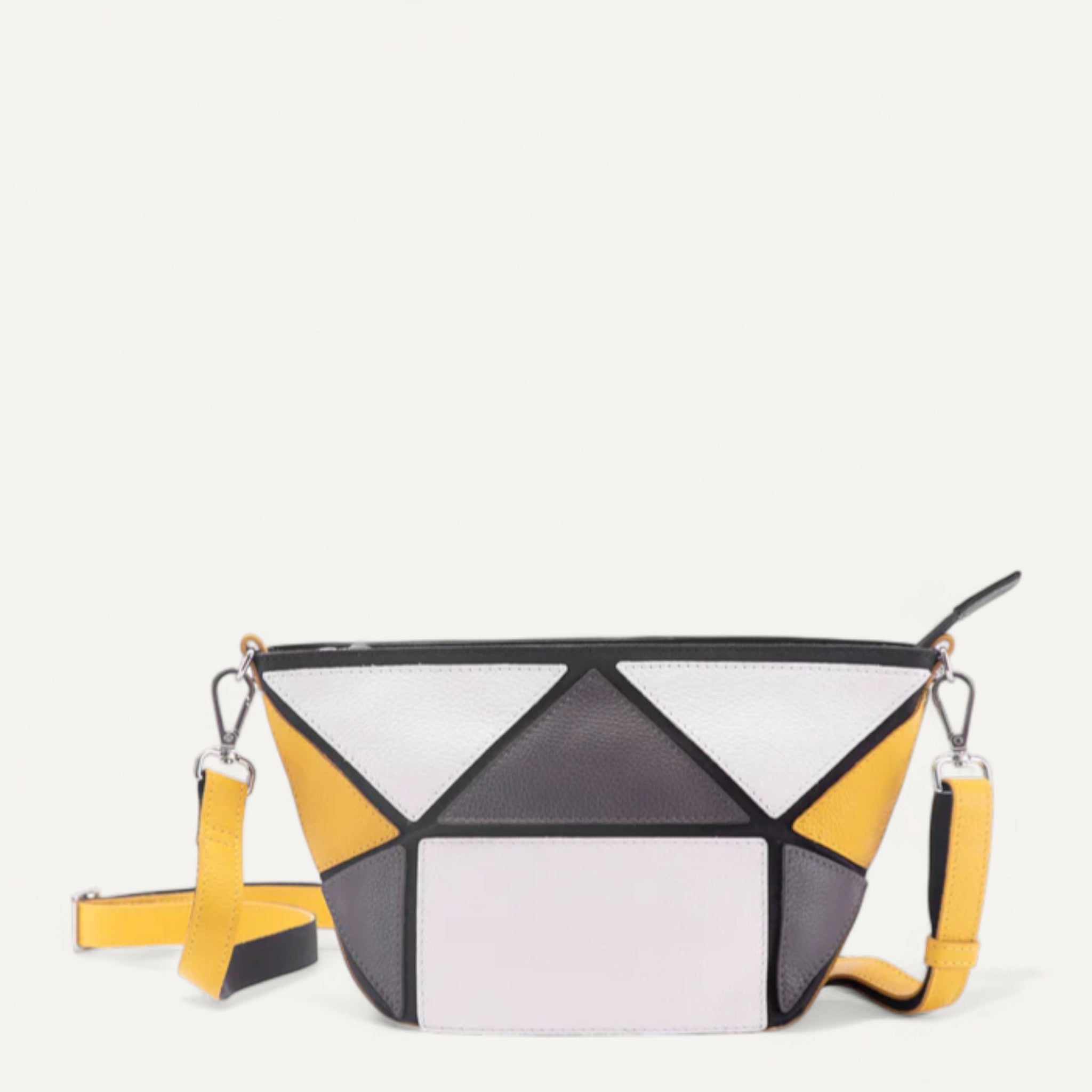 5930 - SLING BAG