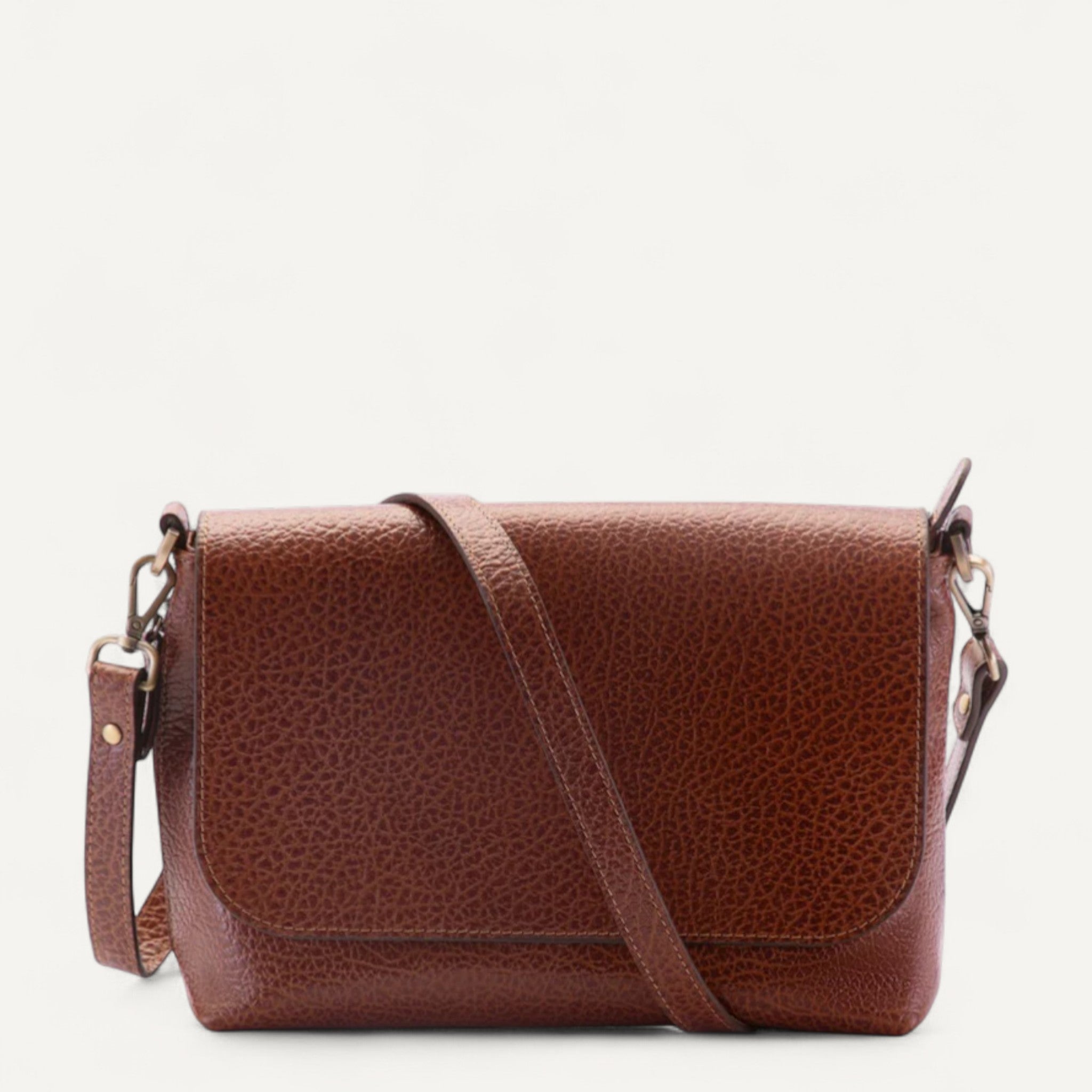 Urban Chic, The Sling Bag