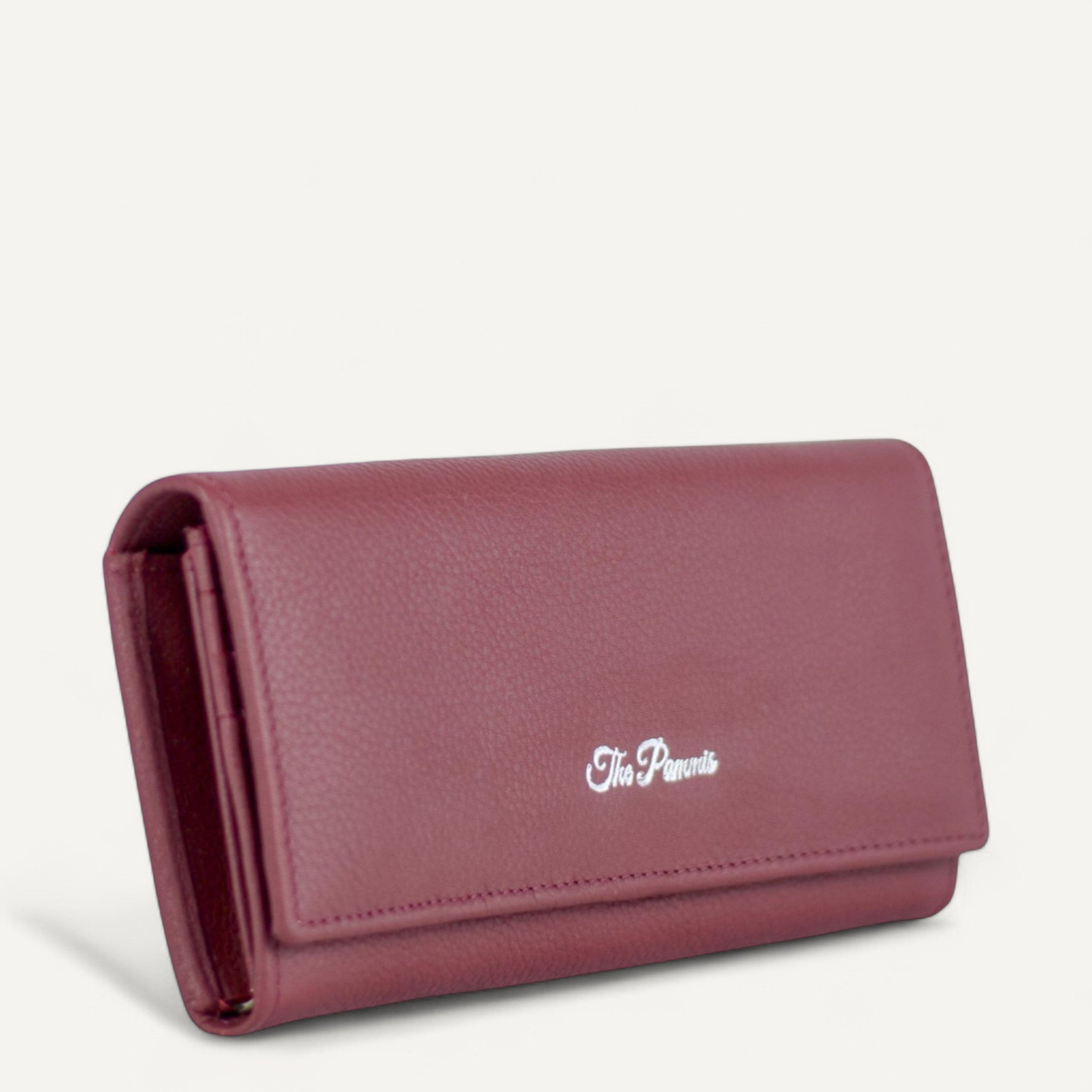 Chic Nest, The Clutch