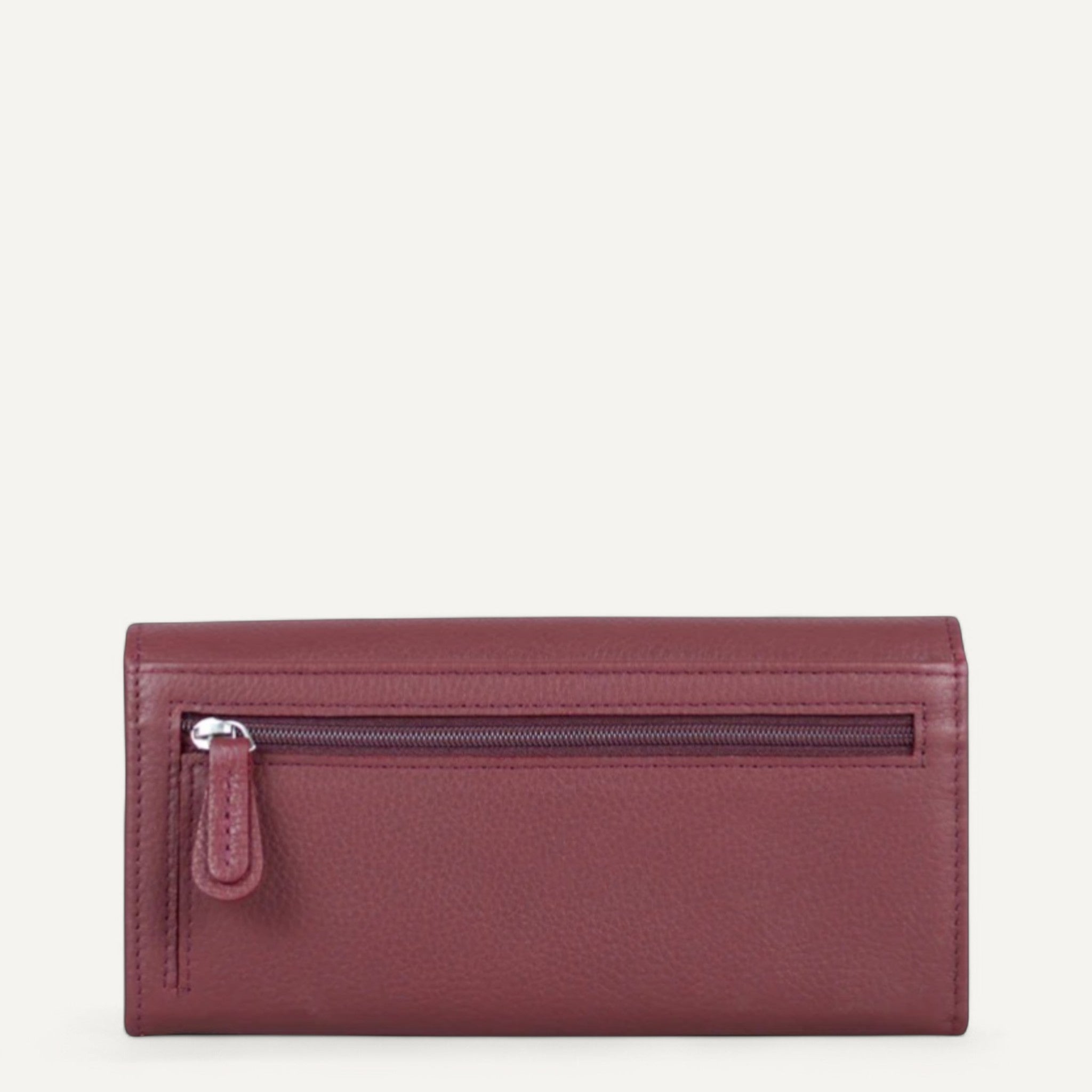 Chic Nest, The Clutch