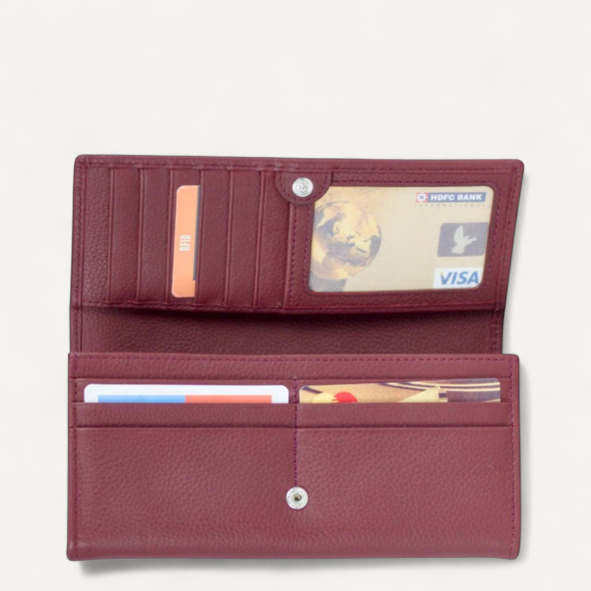 Chic Nest, The Clutch