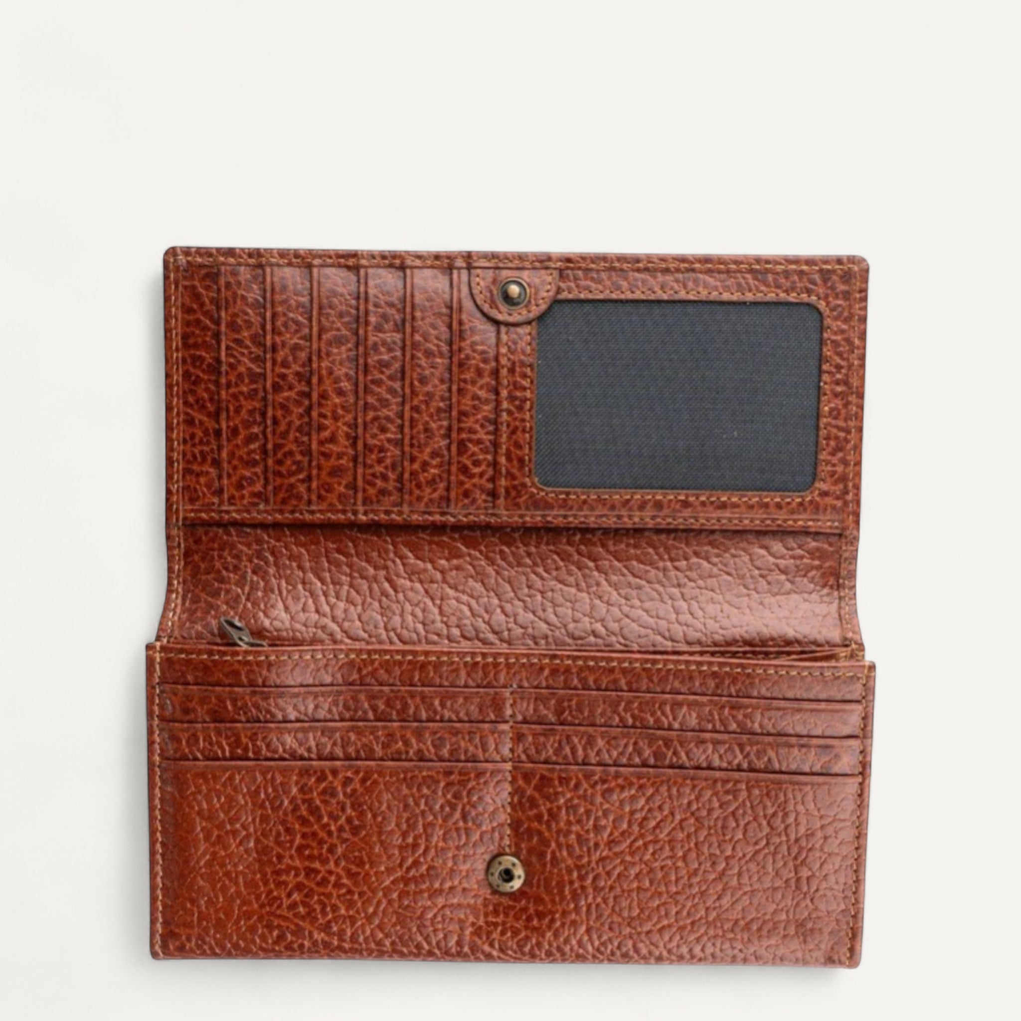 Chic Nest, The Clutch