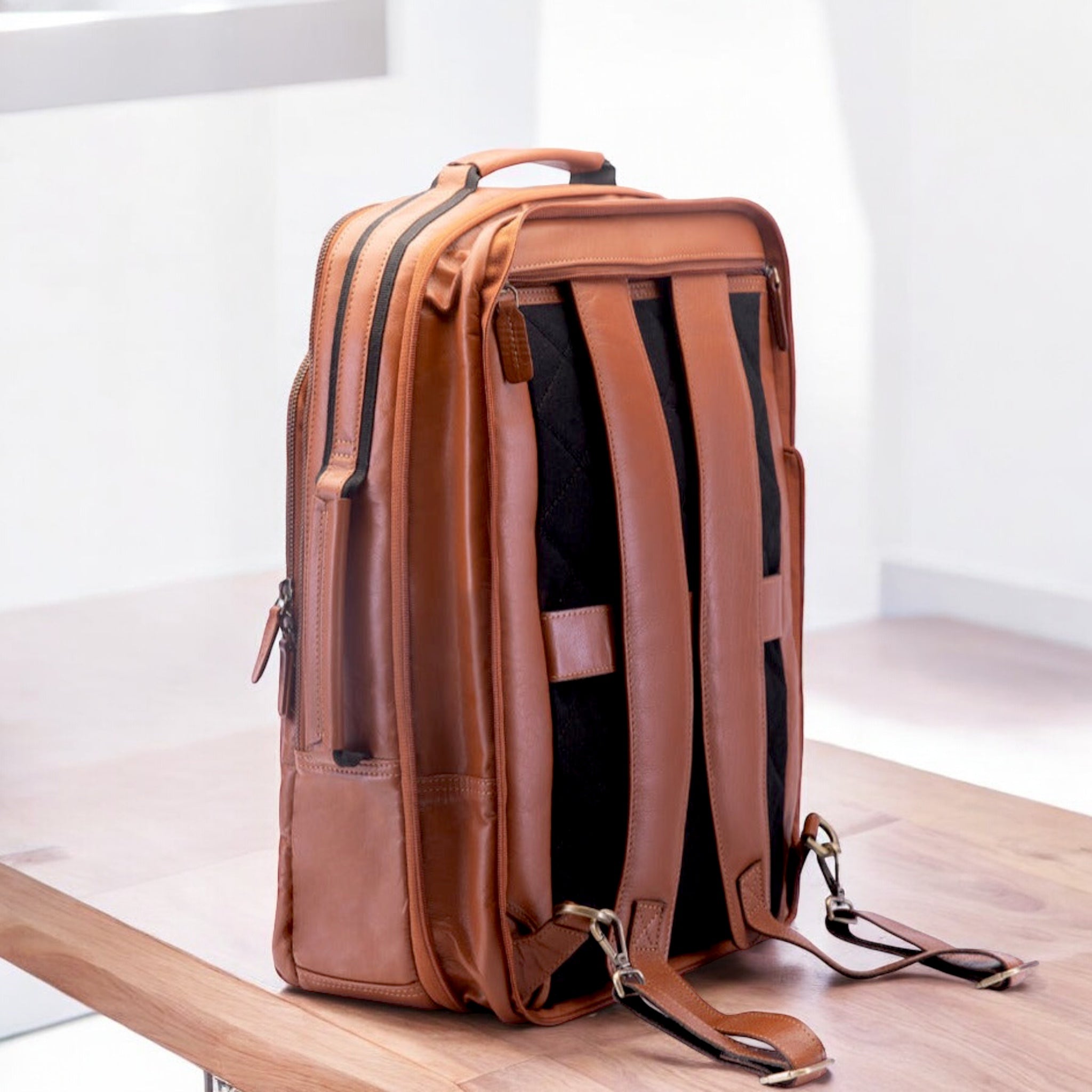 Compartmental Cruiser, The Laptop Bag - The Pammis